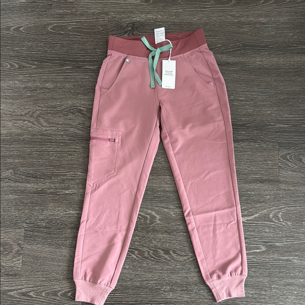 Women’s Pink Jogger Pants
